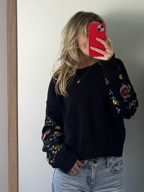 Vintage black floral embroidered sweater
